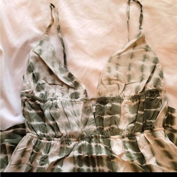 💲2️⃣0️⃣ Bundled ✔️Tie Dye Cut Out Open Back Maxi Boho Olive Dress Sz M - Picture 11 of 11